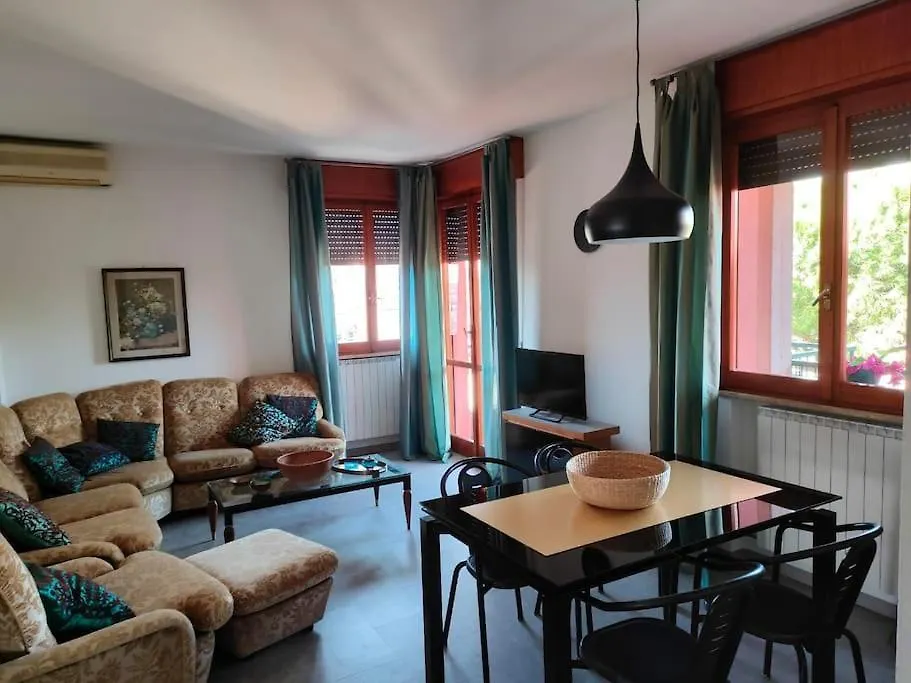 Apartment Attico A 2 Passi Dalla Stazione E Centro Storico Ravenna Italy